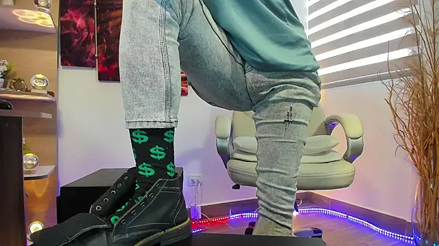 Snapshot of alessandro_wye chatting on March 2025 06:55:01 PM alessandro wye online show from March 2025 06:55:01 PM