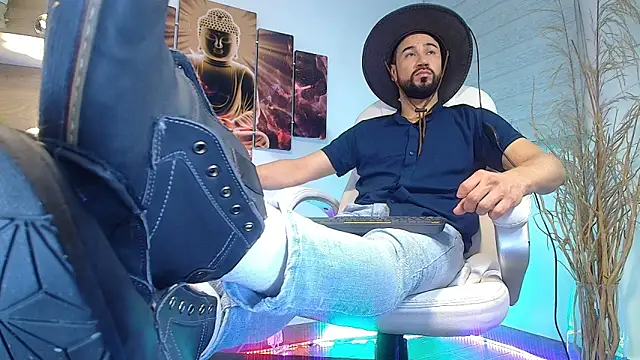 Snapshot of alessandro_wye chatting on March 2025 09:33:02 AM alessandro wye online show from March 2025 09:33:02 AM