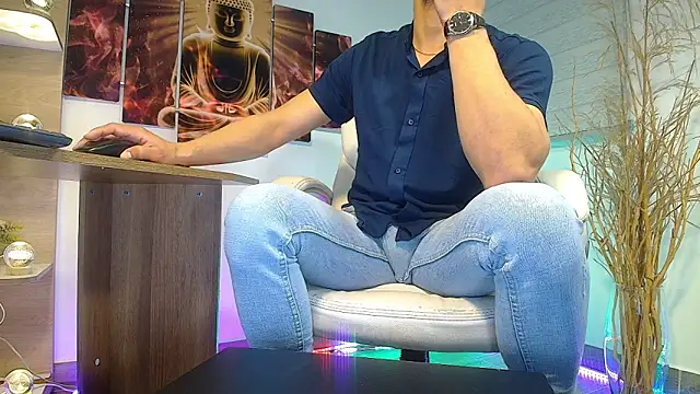 Snapshot of alessandro_wye chatting on March 2025 04:47:02 AM alessandro wye online show from March 2025 04:47:02 AM