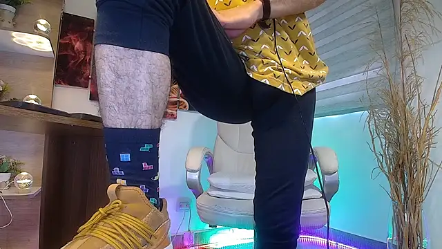 Snapshot of alessandro_wye chatting on March 2025 04:42:02 PM alessandro wye online show from March 2025 04:42:02 PM