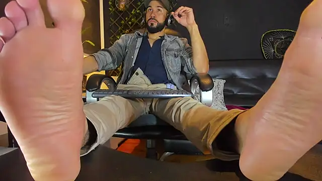 Snapshot of alessandro_wye chatting on February 2026 03:58:01 AM alessandro wye online show from February 2026 03:58:01 AM