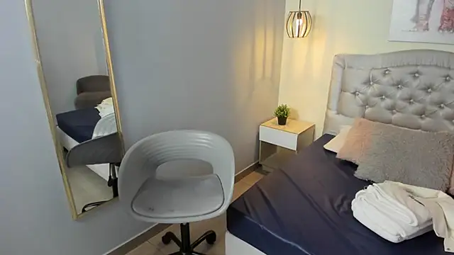 escarleth   online show from June 2026 02:19:02 PM