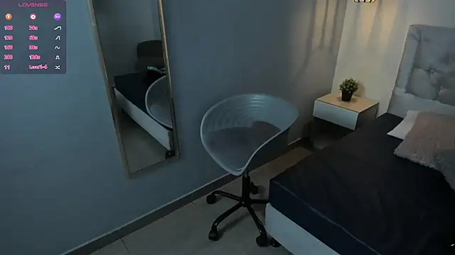 escarleth   online show from July 2026 01:48:01 PM