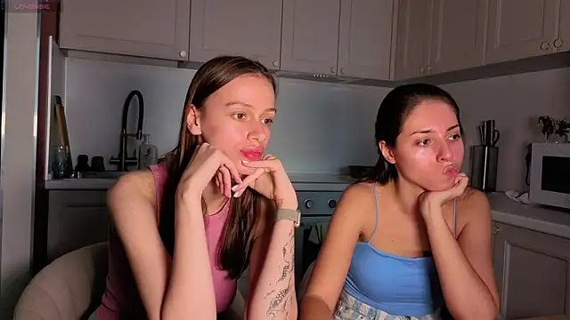 fcjuicy pussy online show from October 2025 12:25:01 PM