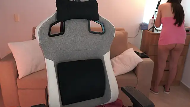 anyacutex online show from February 2026 07:32:02 PM