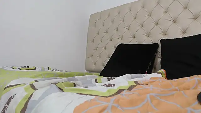 isabella jazz online show from February 2025 08:07:02 PM