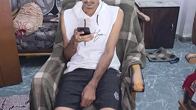 Snapshot of Habibi_big_b chatting on May 2026 12:28:02 AM Habibi big b online show from May 2026 12:28:02 AM