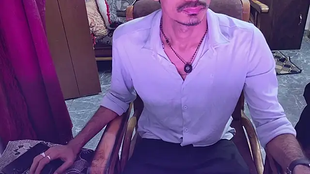Snapshot of Habibi_big_b chatting on May 2026 07:49:02 AM Habibi big b online show from May 2026 07:49:02 AM