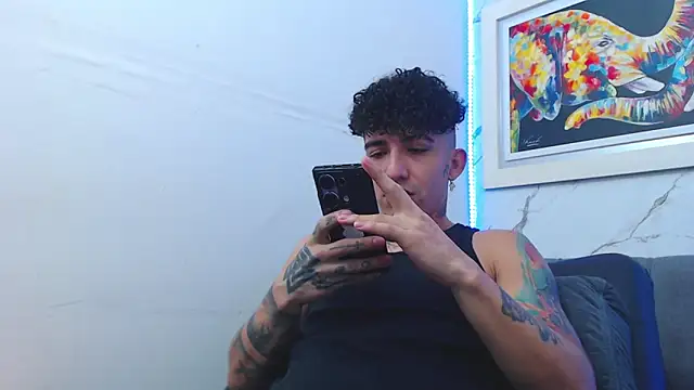 targuerian22 online show from December 2025 12:38:02 AM