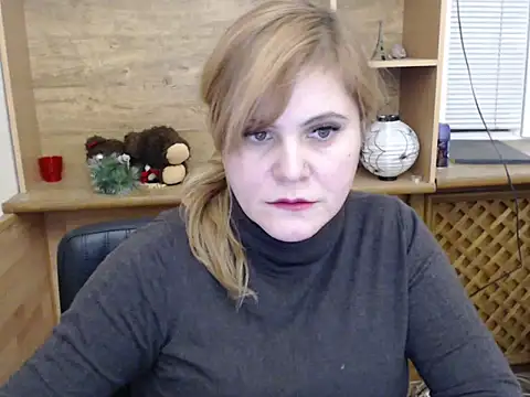 Snapshot of DaniellaKiss chatting on February 2026 04:43:01 PM DaniellaKiss online show from February 2026 04:43:01 PM