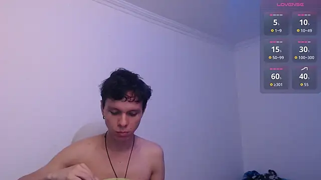 bryamado69 online show from April 2026 04:59:02 AM