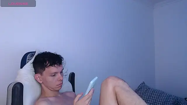 bryamado69 online show from June 2026 05:00:01 PM