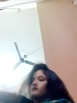 Snapshot of annaya_sweet chatting on February 2025 08:11:02 AM annaya sweet online show from February 2025 08:11:02 AM