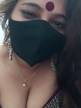 Snapshot of BongQueen9 chatting on February 2026 10:15:02 PM BongQueen9 online show from February 2026 10:15:02 PM