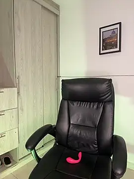 Laura fernandezII online show from March 2026 02:17:02 AM