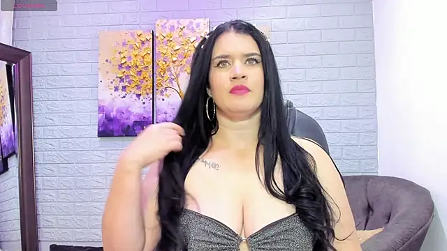 LenaRuiz  online show from October 2025 12:02:02 PM