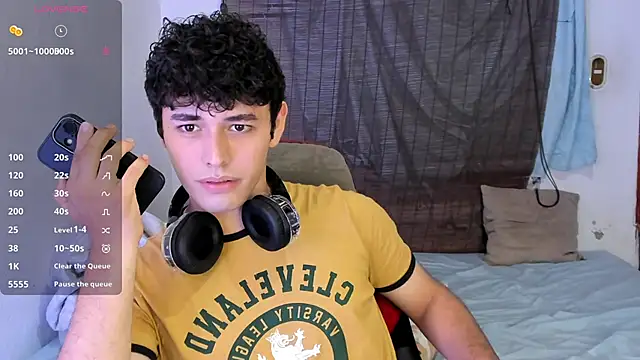 Snapshot of dani_2226 chatting on November 2025 06:01:02 PM dani 2226 online show from November 2025 06:01:02 PM