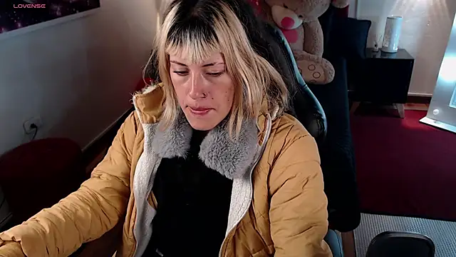  sharlotte777 online show from February 2025 01:11:02 PM