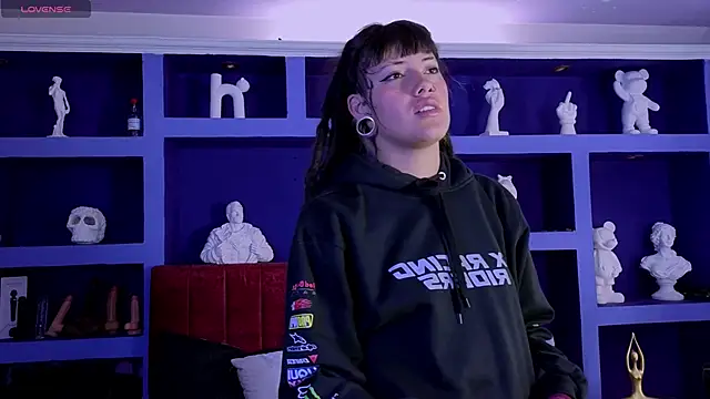  sharlotte777 online show from April 2026 02:55:02 PM