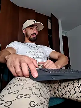 MAXIMUS MASTE3 online show from March 2025 06:03:02 AM