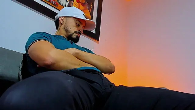 MAXIMUS MASTE3 online show from October 2025 08:15:02 PM