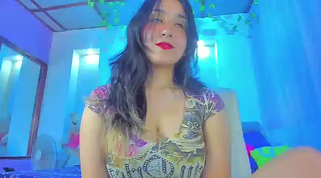 juliieta love online show from February 2025 08:00:01 PM