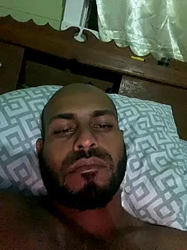 islandvybee55 online show from December 2025 03:37:02 AM