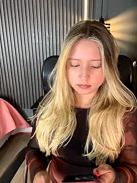 MiaPetit  online show from September 2025 12:11:01 AM