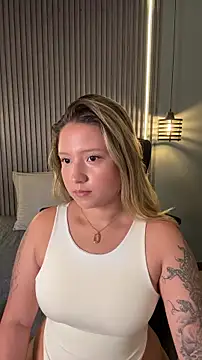 Snapshot of MiaPetit_ chatting on February 2026 04:38:02 PM MiaPetit online show from February 2026 04:38:02 PM