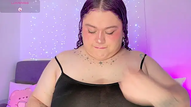 lunitaa0 online show from June 2026 09:47:02 AM