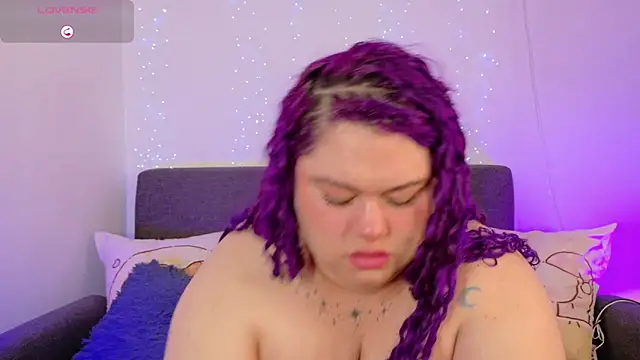 lunitaa0 online show from June 2026 07:28:01 AM