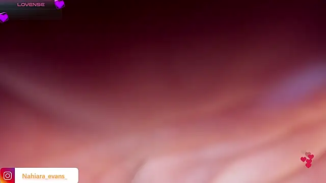 Snapshot of NahiaraEvans_ chatting on September 2025 05:33:01 AM NahiaraEvans online show from September 2025 05:33:01 AM