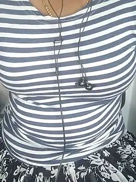 Snapshot of Jasikatamil chatting on March 2025 02:51:02 PM Jasikatamil online show from March 2025 02:51:02 PM