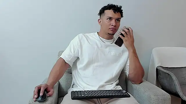 Dominick star online show from February 2025 03:21:02 AM