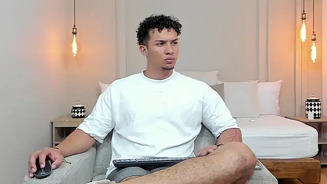 Dominick star online show from March 2025 07:20:01 AM