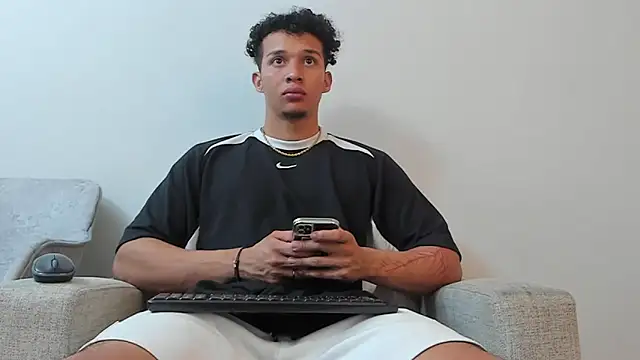 Dominick star online show from March 2025 03:02:02 AM