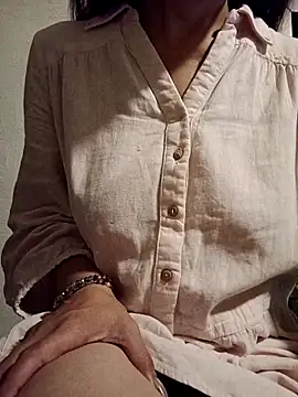 Snapshot of KITTEN-10 chatting on September 2025 04:16:02 AM KITTEN-10 online show from September 2025 04:16:02 AM