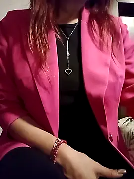 Snapshot of KITTEN-10 chatting on October 2025 03:40:01 AM KITTEN-10 online show from October 2025 03:40:01 AM