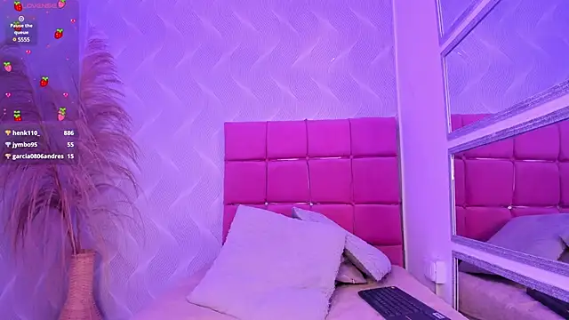 Snapshot of natalia_aguirre1 chatting on February 2025 06:42:02 PM natalia aguirre1 online show from February 2025 06:42:02 PM