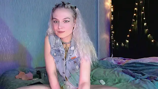 mischellemeow13 online show from March 2026 01:55:01 AM