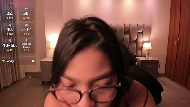 Snapshot of alessia_will chatting on September 2025 03:53:01 AM alessia will online show from September 2025 03:53:01 AM