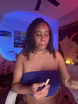 loveluna8 online show from March 2025 11:18:01 AM