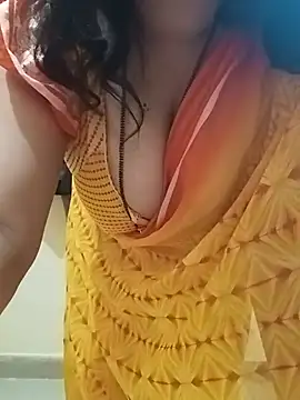 Snapshot of MONA_DARLING31 chatting on July 2026 05:49:02 AM MONA DARLING31 online show from July 2026 05:49:02 AM