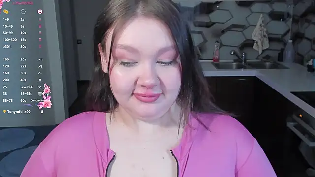 LilyBelll online show from February 2026 05:06:01 AM