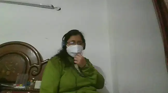 Snapshot of cutiecatty21 chatting on December 2024 03:14:01 PM cutiecatty21 online show from December 2024 03:14:01 PM