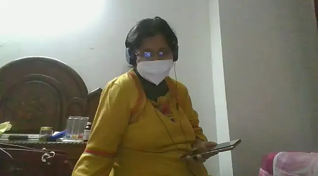 Snapshot of cutiecatty21 chatting on December 2024 02:50:02 PM cutiecatty21 online show from December 2024 02:50:02 PM