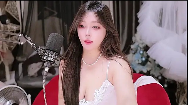 Missy Nana21 online show from March 2026 04:08:01 PM