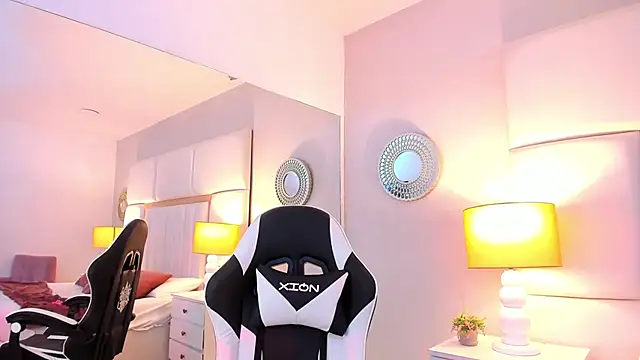 Snapshot of AmbarSantany chatting on February 2025 11:58:01 PM AmbarSantany online show from February 2025 11:58:01 PM