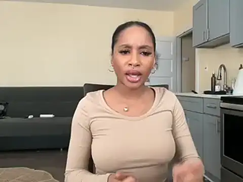 Snapshot of shandiloveslemonss chatting on December 2024 06:04:02 PM shandiloveslemonss online show from December 2024 06:04:02 PM