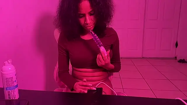 Snapshot of shandiloveslemonss chatting on September 2025 06:57:02 AM shandiloveslemonss online show from September 2025 06:57:02 AM